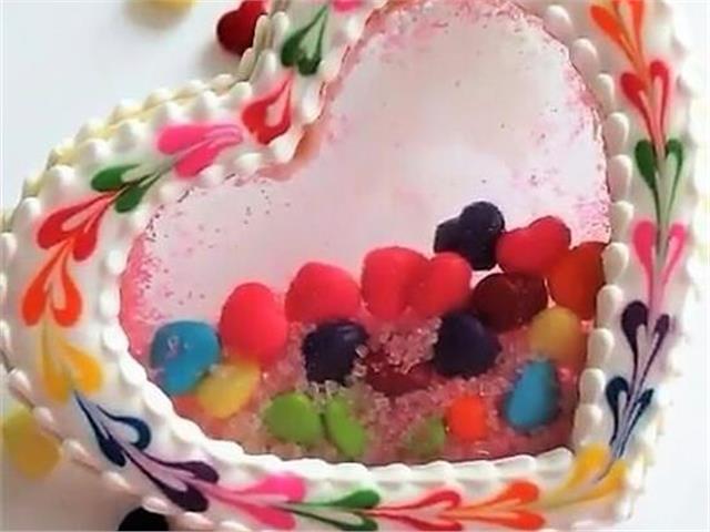 עוגיות שקופות: עוגיות עם חלון זכוכית וסוכריות מרשרשות