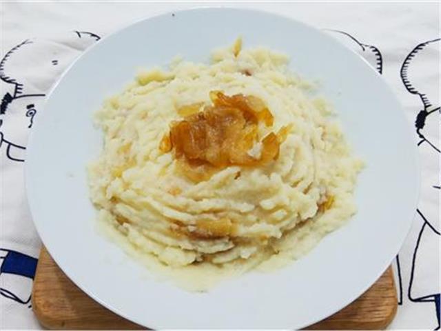 פירה כרובית עם בצל מקורמל