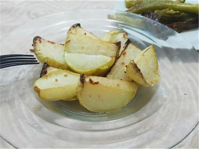 קולורבי בתנור בקלי קלות  עם מלח