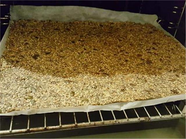 קרקר בריאות. טבעוני. ללא גולטן. ללא סוכר ודל פחממות.