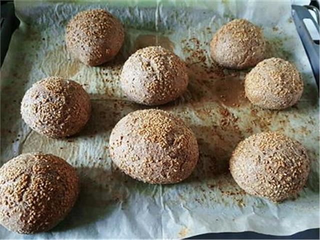 לחמניות שקדים משגעות, לחמניית קטו, לחמניית קיטו