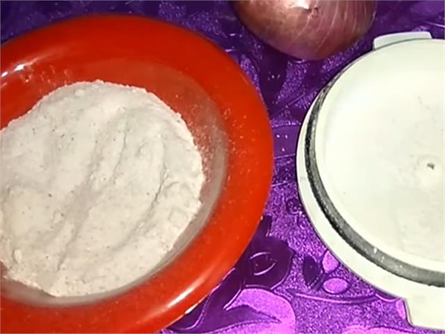 איך מכינים אבקת בצל