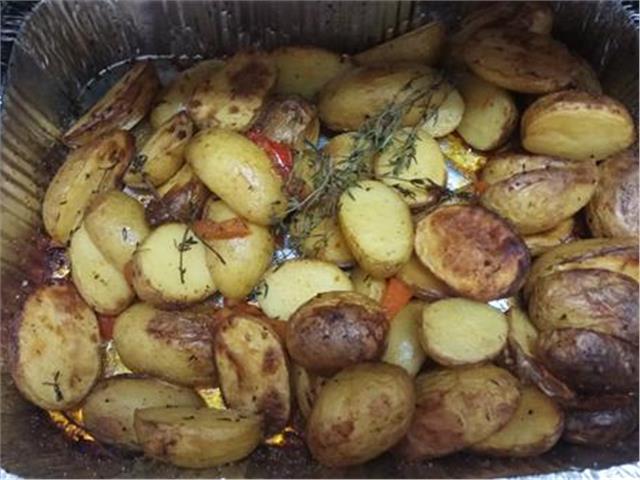 תפוחי אדמה בתנור קל להכנה וטעים