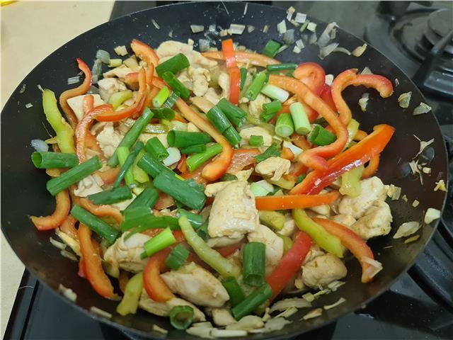 עוף עם עשב לימון טרי, חזה עוף עם למון גראס